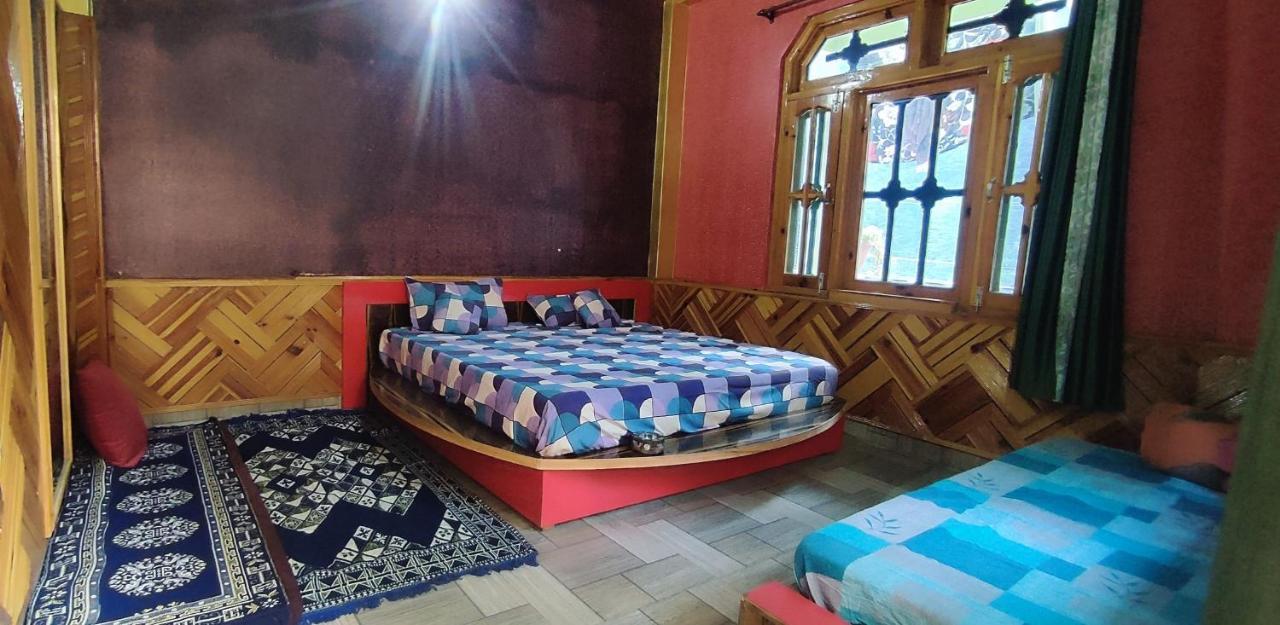 Little Hamlet Choj Apartment Kasol Bagian luar foto